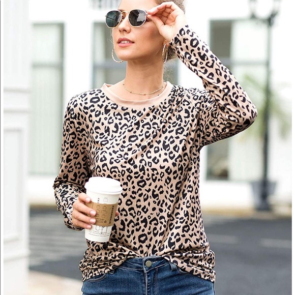 lamibaby Leopard Print Long Sleeve Crew Neck Top - Picture 2 of 6